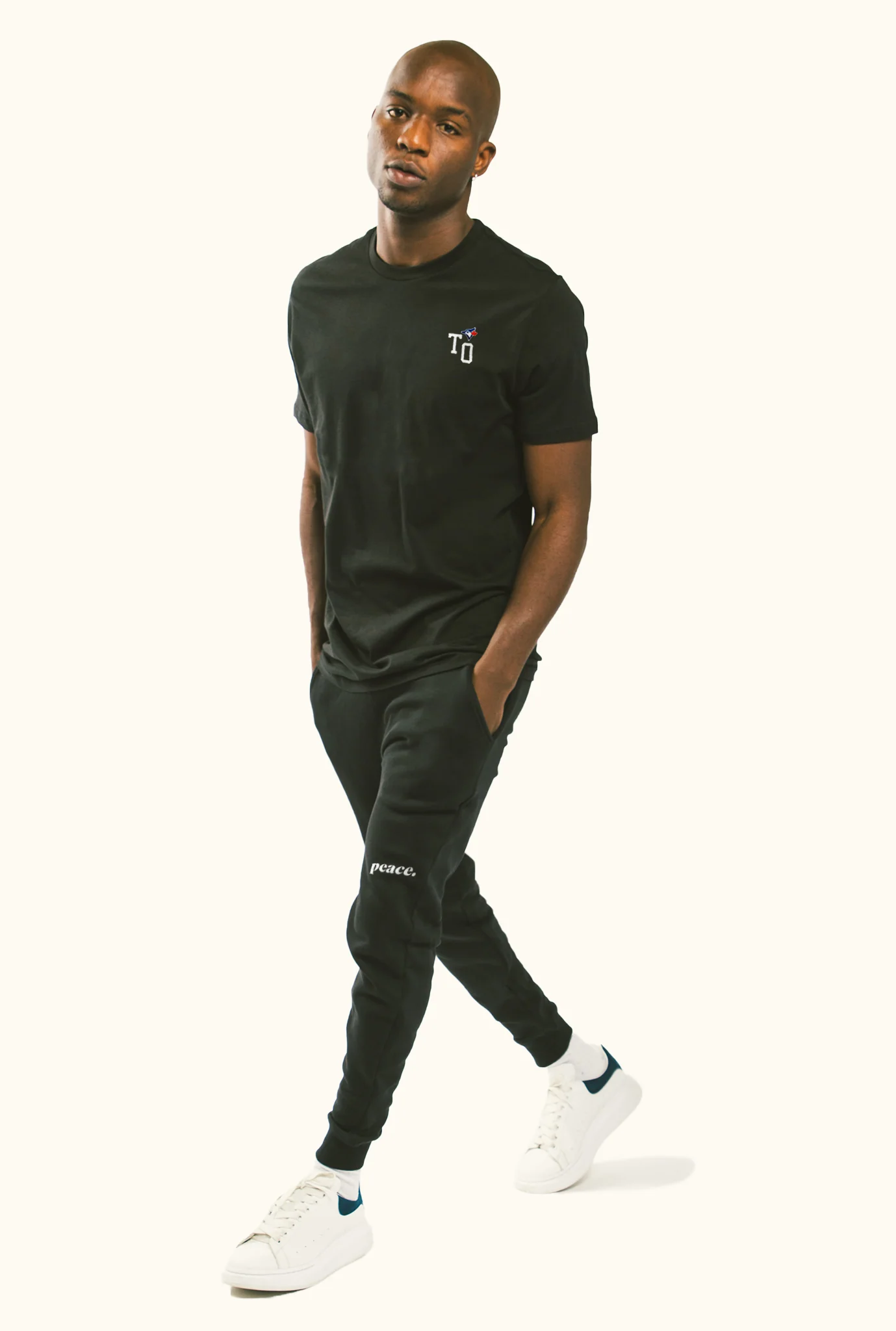 Blue Jays TO T-Shirt - Black - Image 4