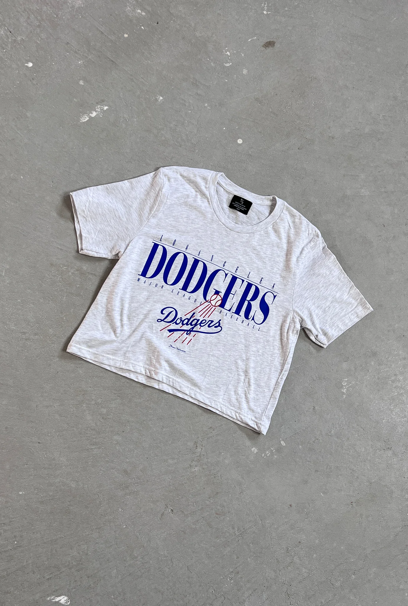 Los Angeles Dodgers Garment Dyed Cropped T-Shirt - Ash - Image 4