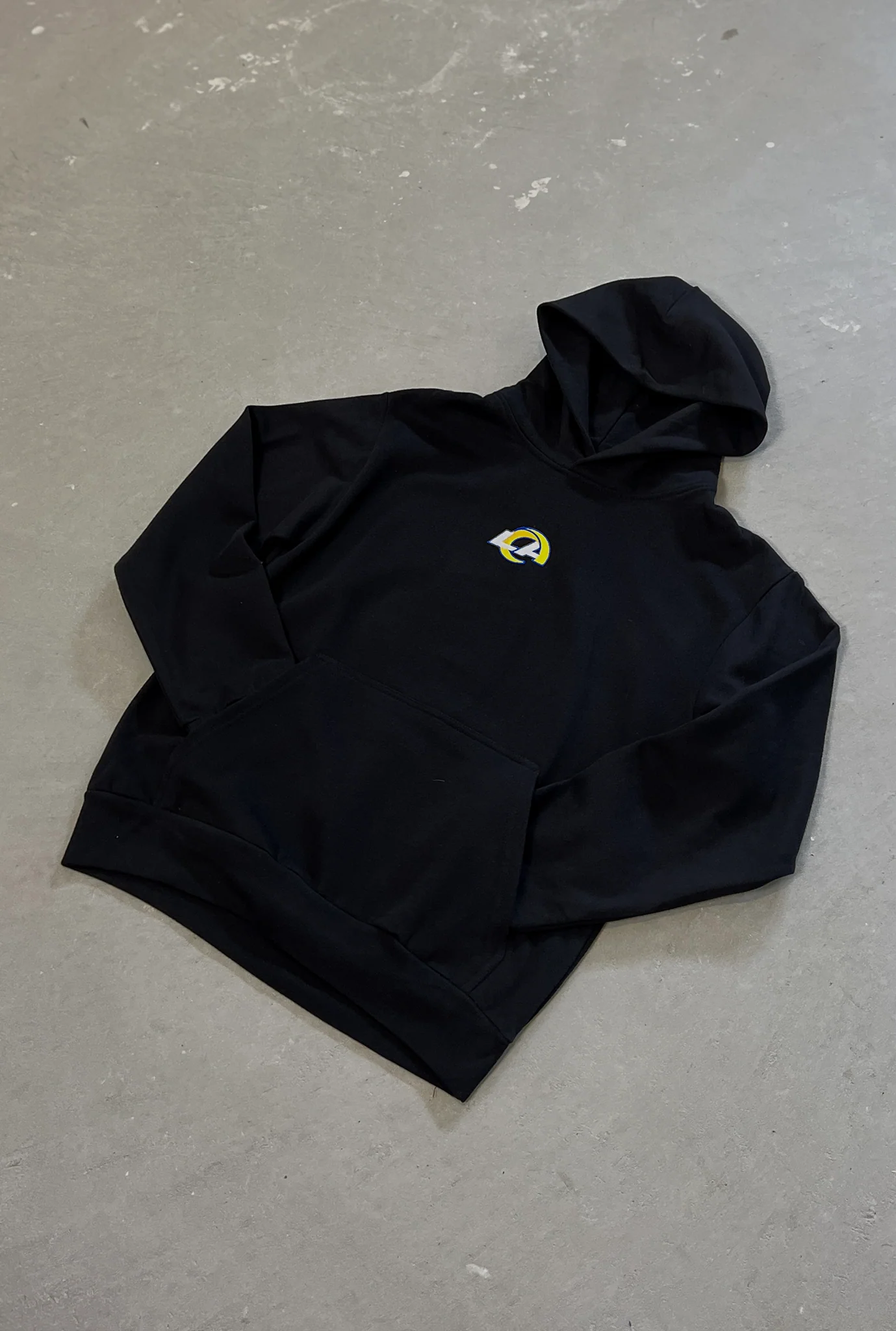 Los Angeles Rams Logo Heavyweight Hoodie - Black - Image 4