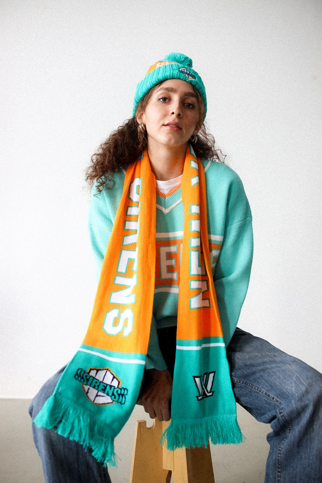 New York Sirens Scarf - Teal - Image 3