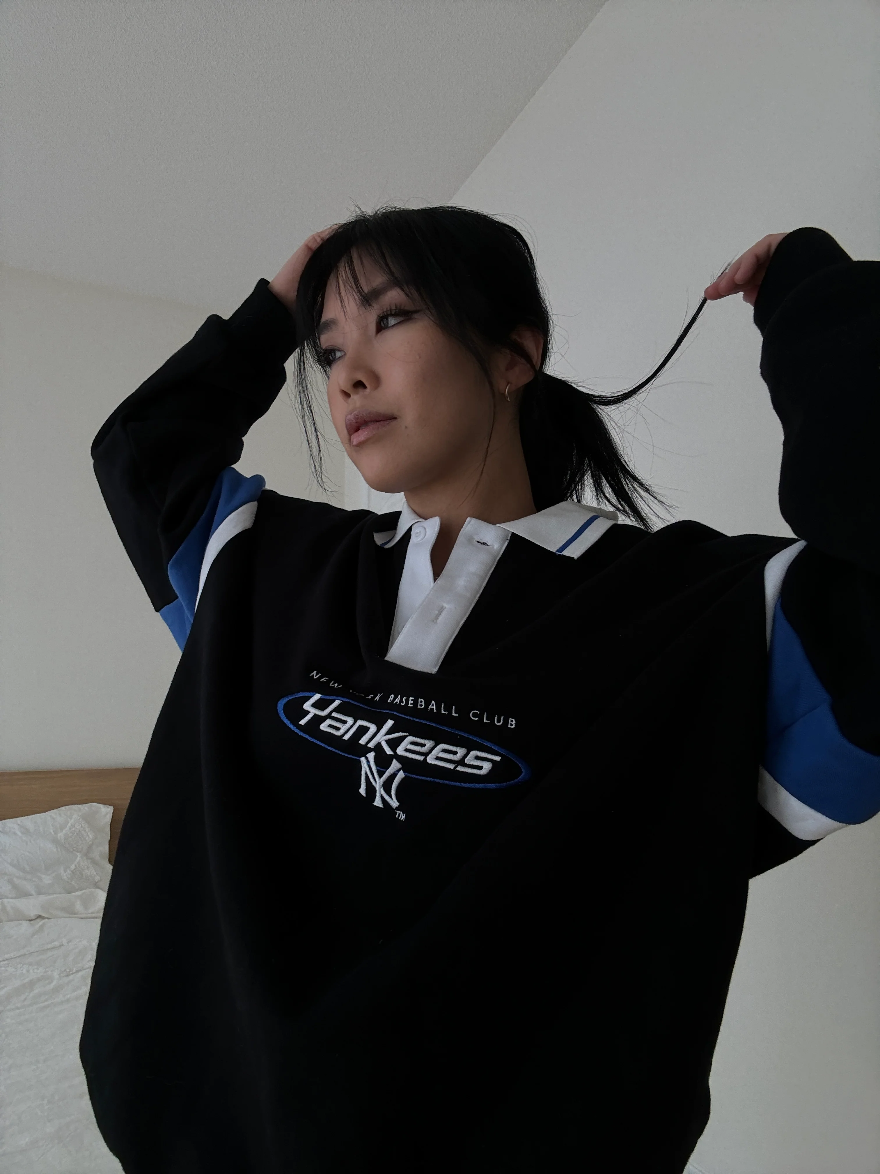 New York Yankees Oversized Rugby - Black - Image 7