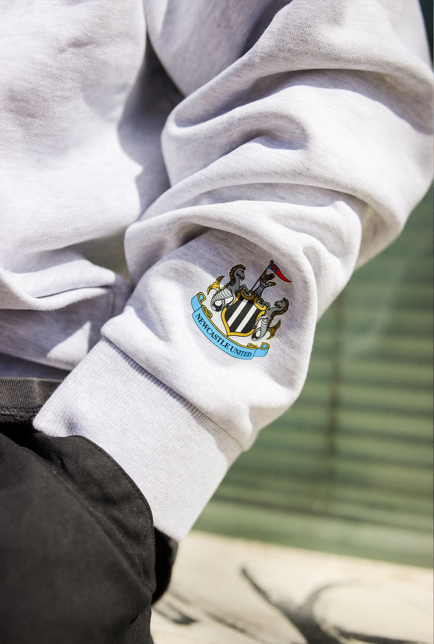 Newcastle United Essentials Hoodie - Ash - Image 3
