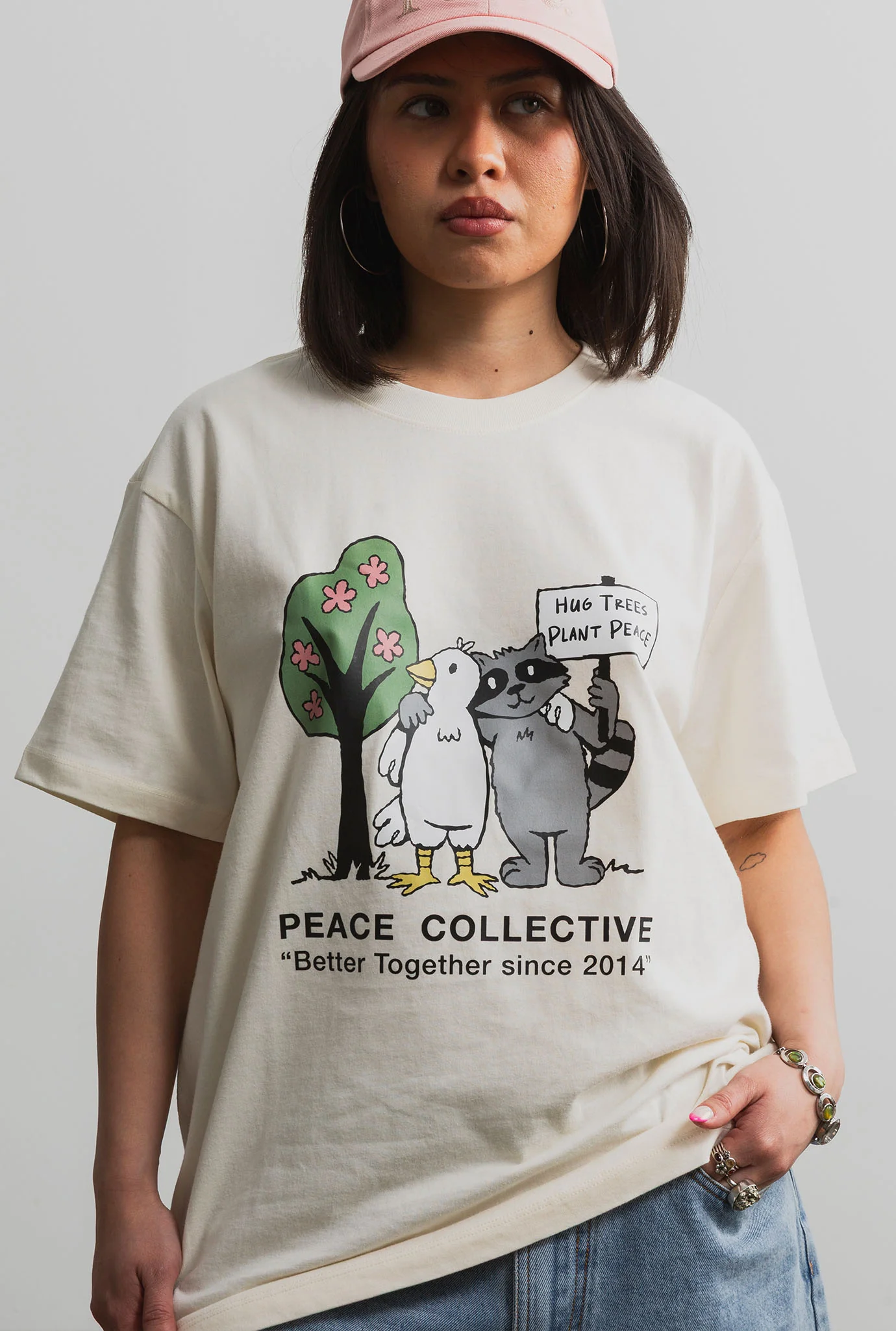 Hug Trees Plant Peace Heavyweight T-Shirt - Ivory - Image 2