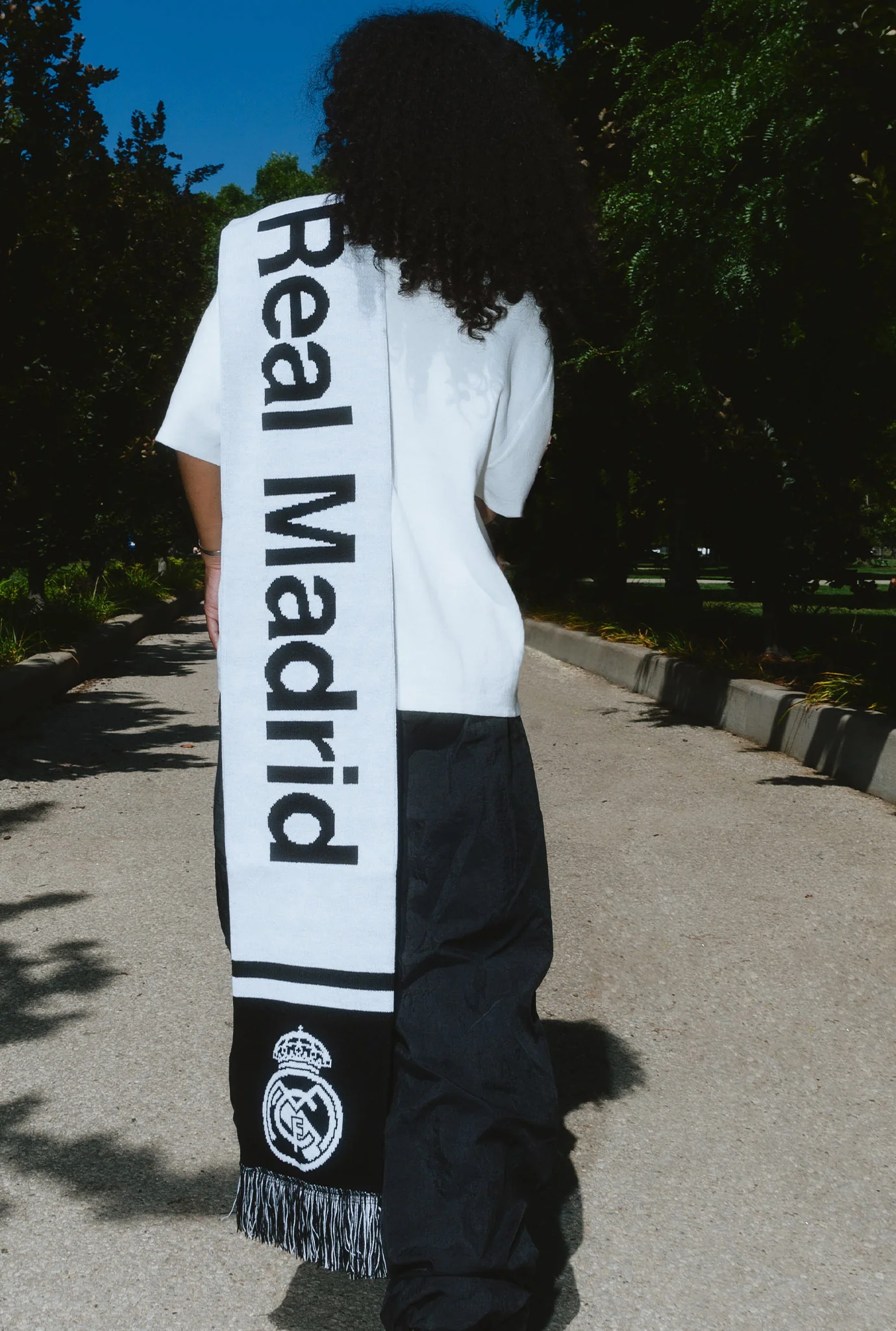 Real Madrid Scarf - Black / White - Image 4
