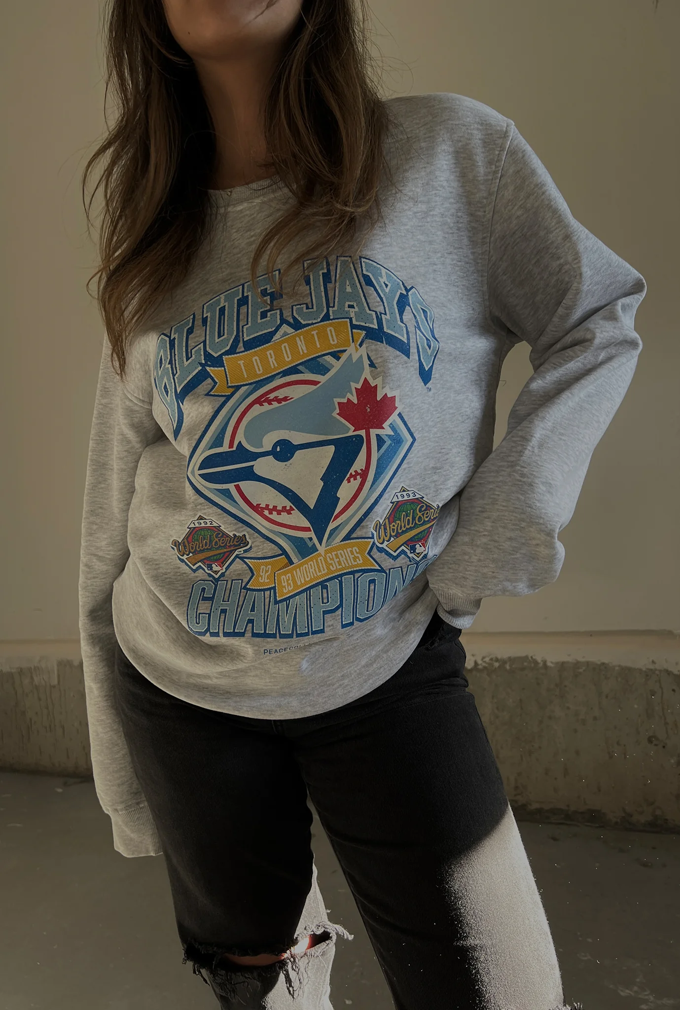 Toronto Blue Jays Vintage Cooperstown Collection Crewneck - Ash - Image 2