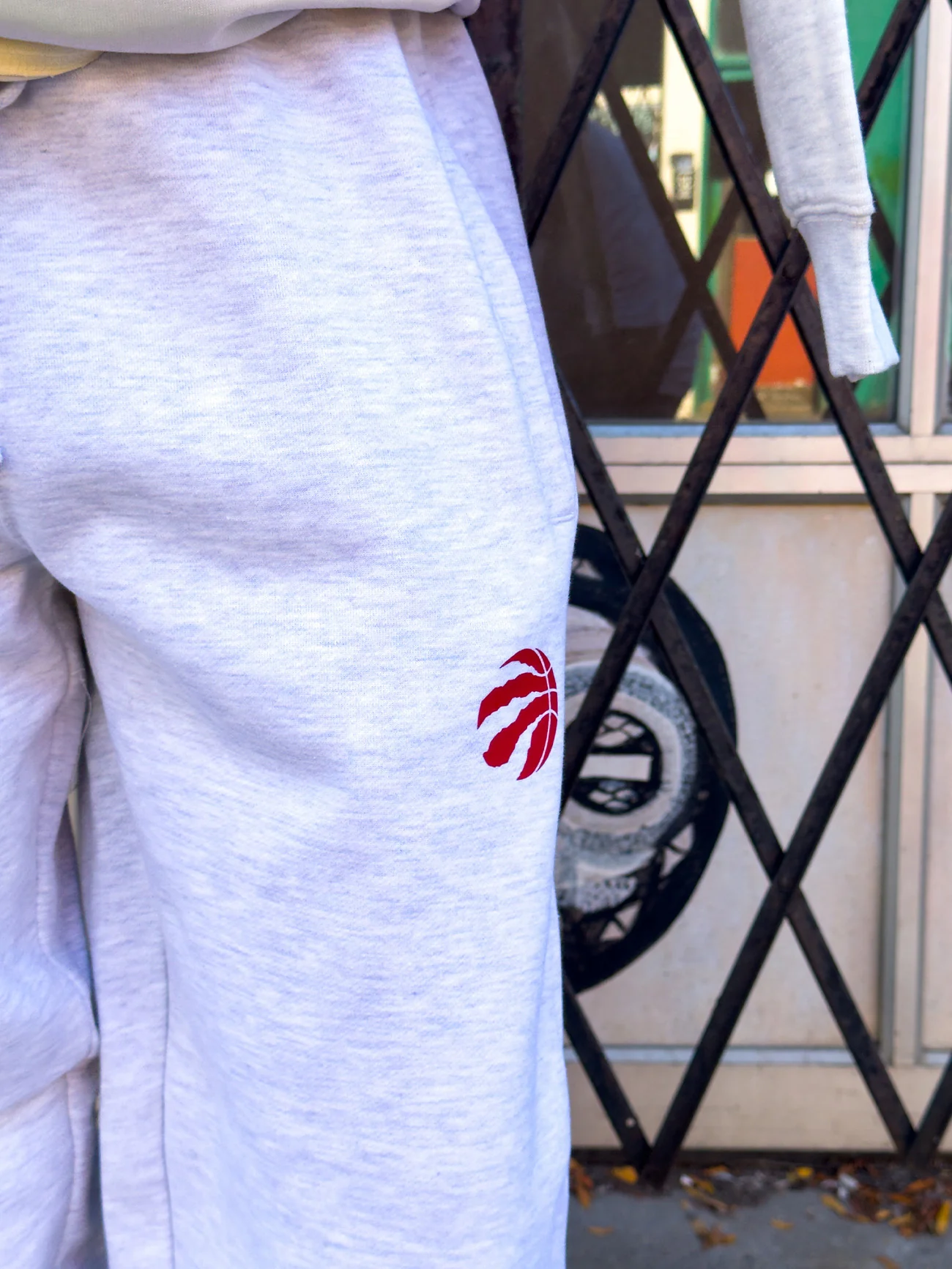 Toronto Raptors Athletic Club Heavyweight Jogger - Ash - Image 4