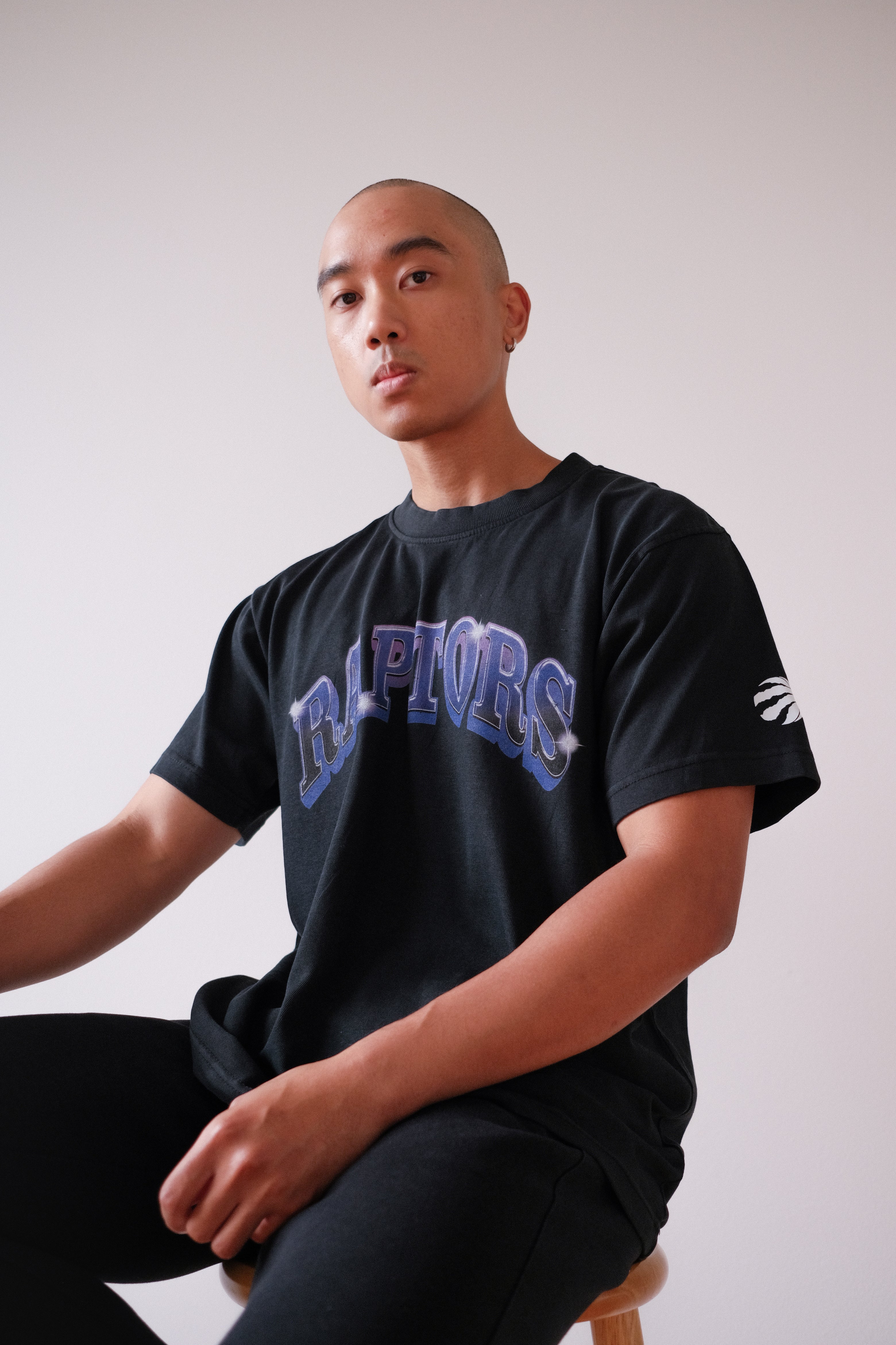 Toronto Raptors Graffiti Pigment Dye Heavyweight T-Shirt - Black - Image 4